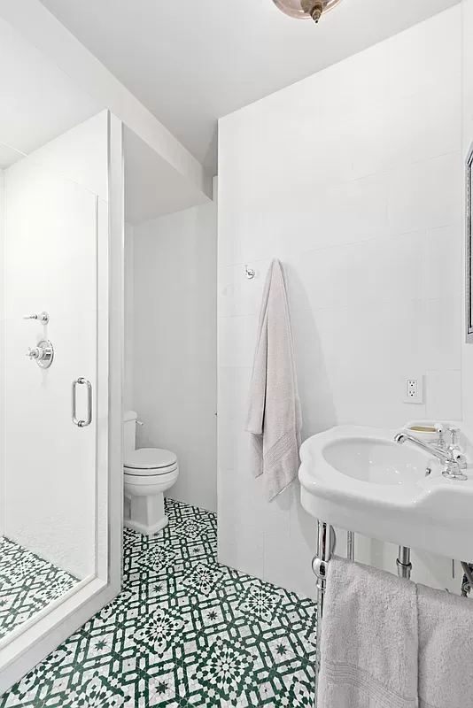 $5,000 | 138 West 10th Street, Unit 2FE | West Village