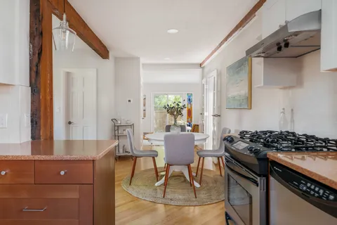 Contact Agent | 32 Bellis Circle, Cambridge, MA 02140