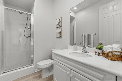 $1,395,000 | 475 Taylor Drive, Oceanside, CA 92056