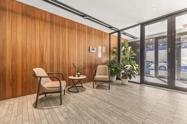 $4,700 | 323 Lenox Road, Unit 2C | Flatbush
