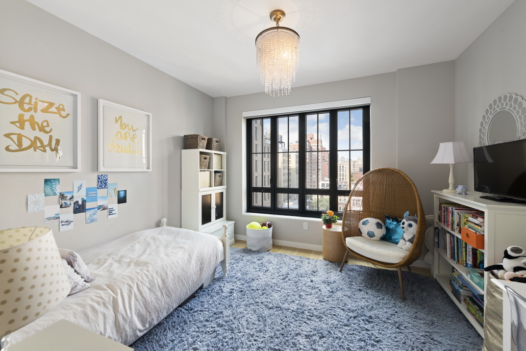 221 West 77th Street, Unit 11W Manhattan, NY 10024 - Photo 10 of 17