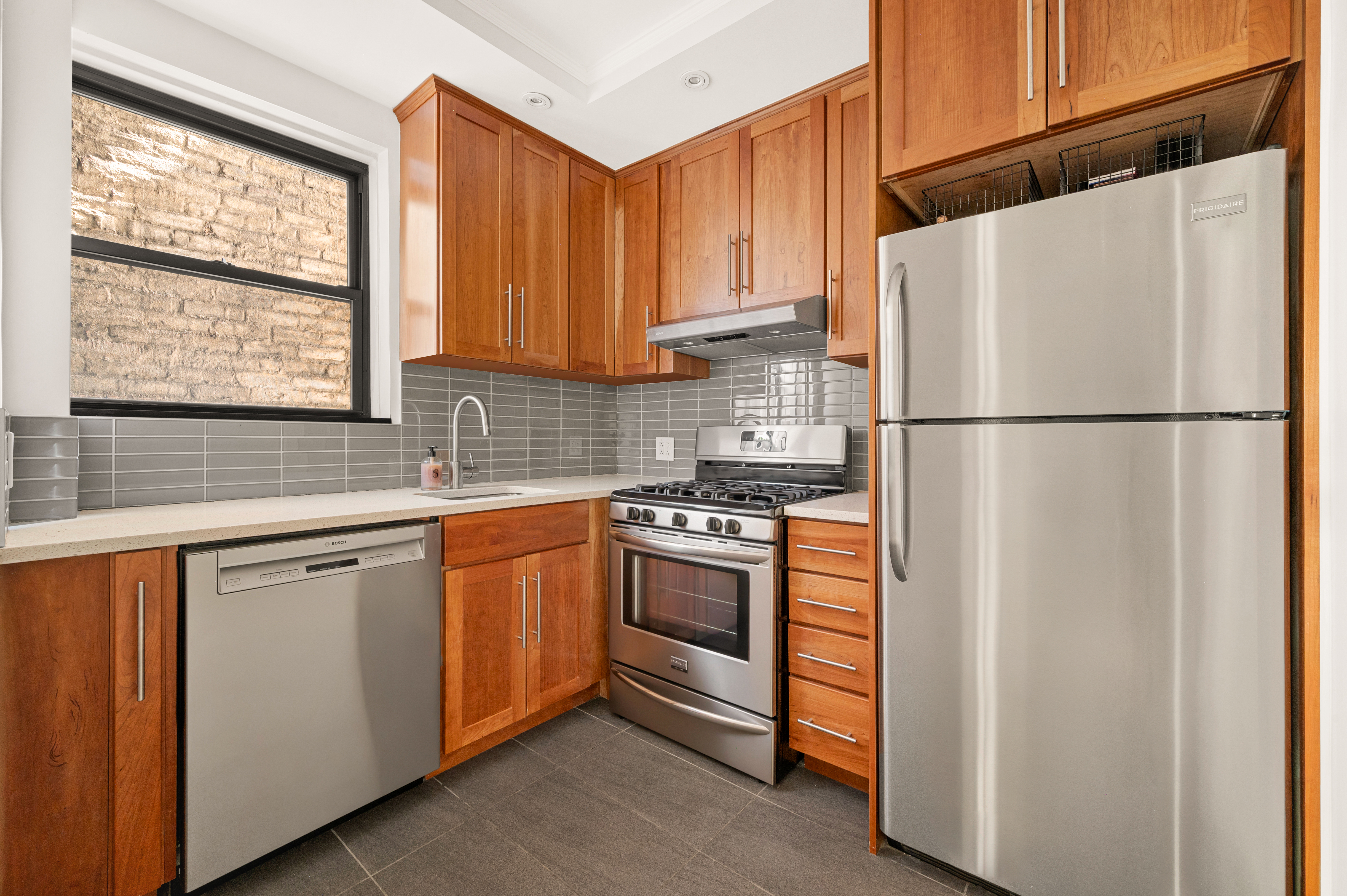 234 West 16th Street, Unit 3D Manhattan, NY 10011 - Photo 4 of 7