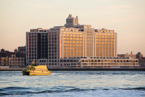 $2,699,000 | 360 Furman Street, Unit 1041/1042 | Brooklyn Heights