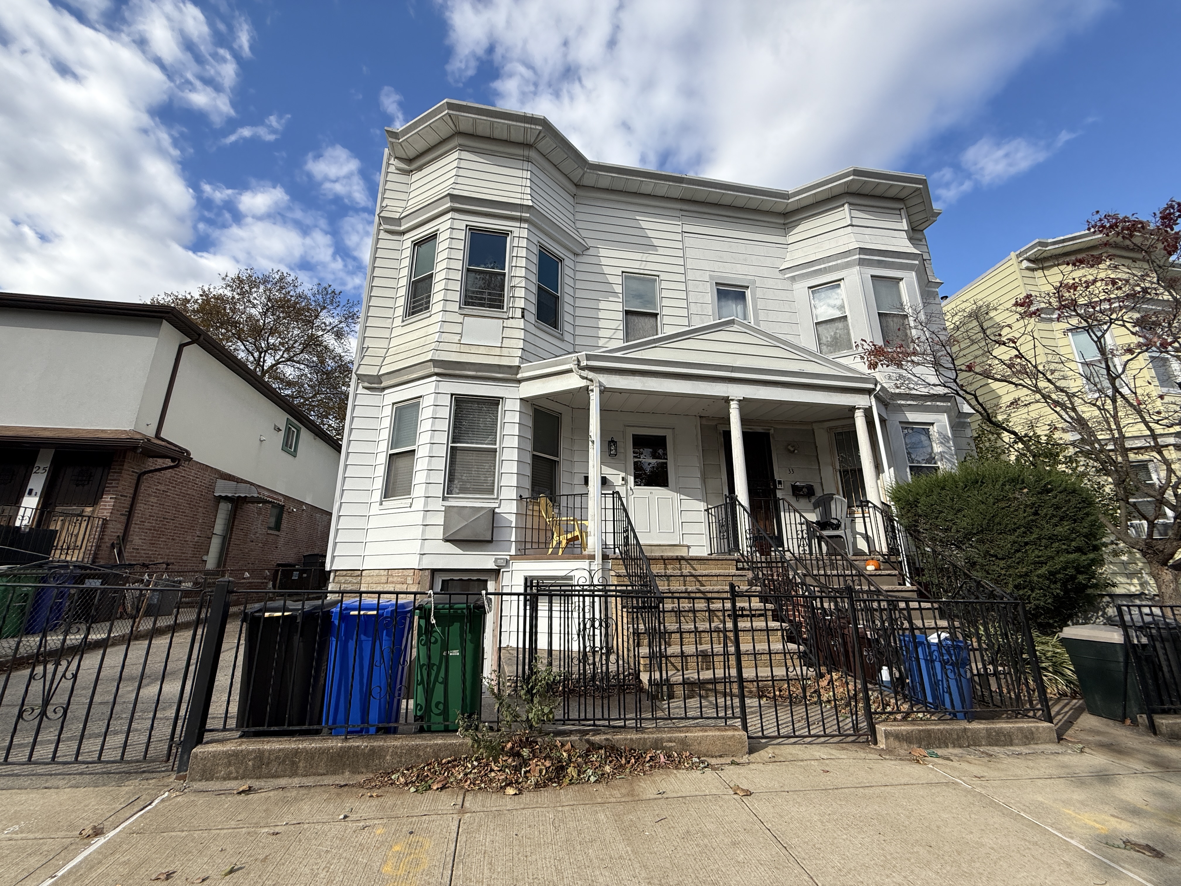 31 Seeley Street, Unit Undisclosed Brooklyn, NY 11218 - Photo 29 of 31 front view of a house