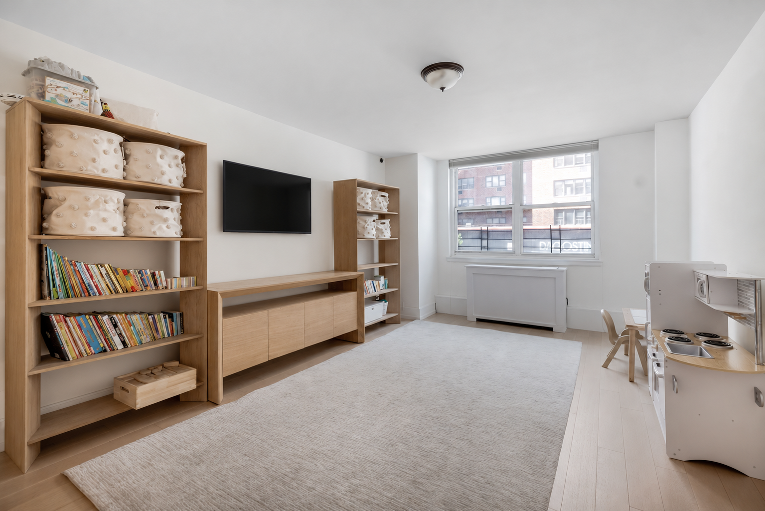 501 East 79th Street, Unit 2EF Manhattan, NY 10075 - Photo 15 of 27 Gallery Image 15
