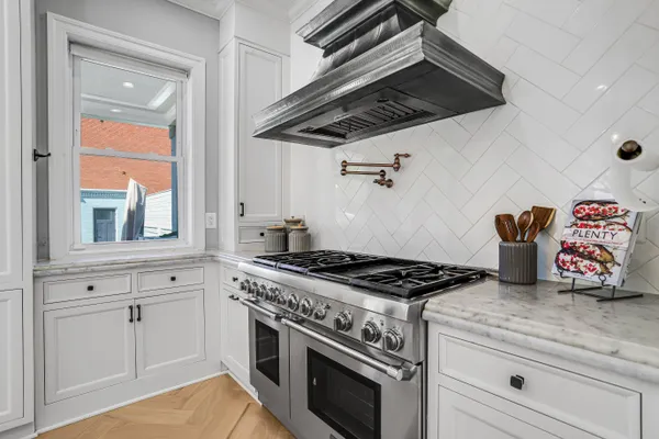 Contact Agent | 419 U Street Northwest, Washington, DC 20001