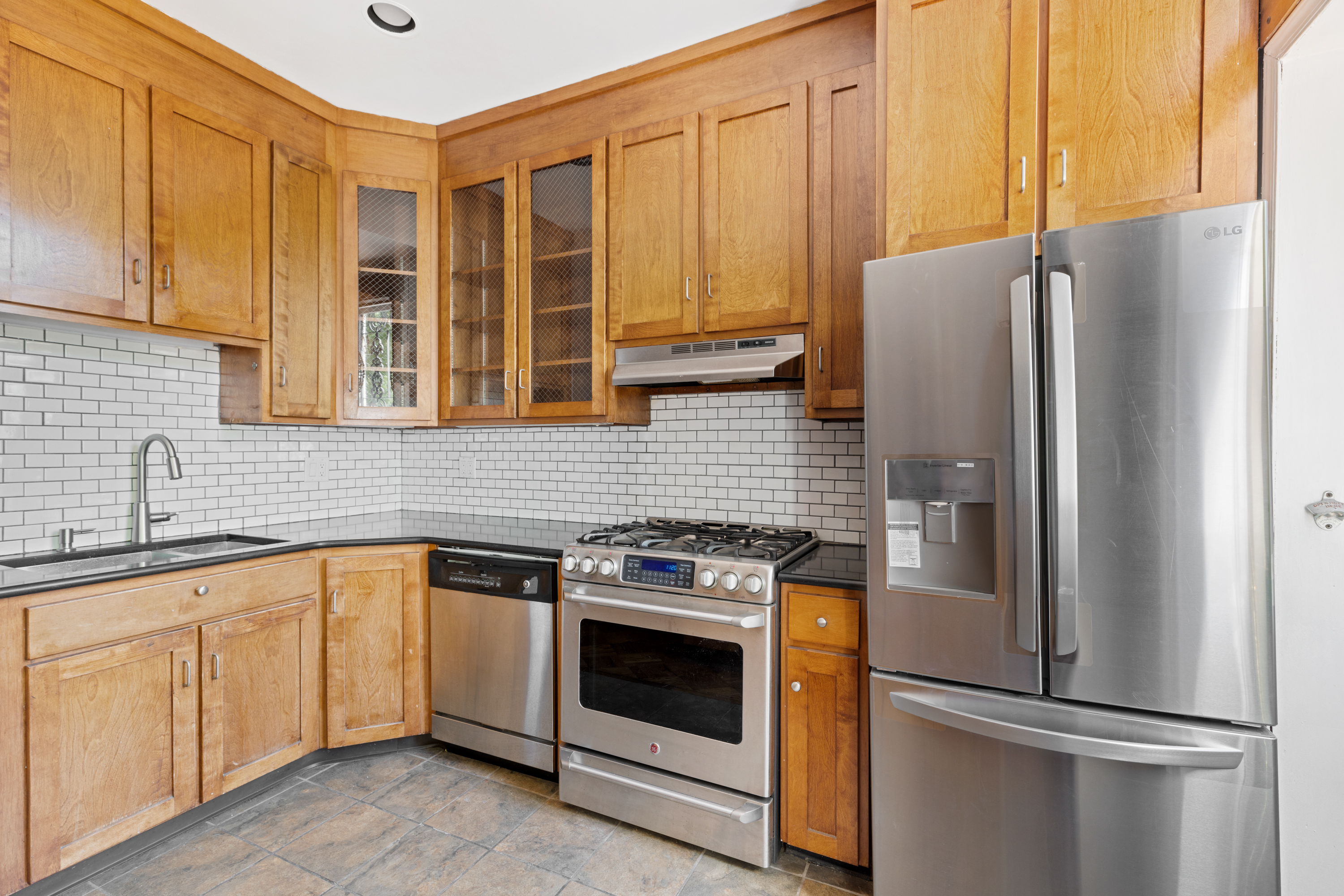 112 Berkeley Place, Unit 1 Brooklyn, NY 11217 - Photo 3 of 11