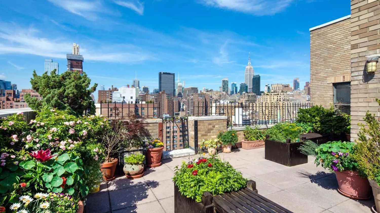 $857,500 | 365 West 20th Street, Unit 9C | Chelsea