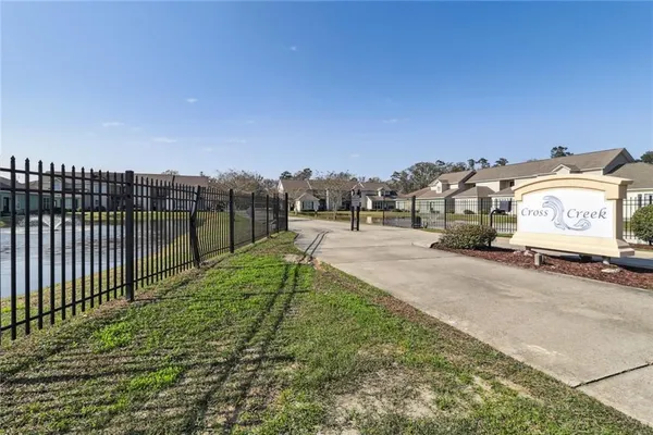 $165,000 | 43215 Creek Circle, Unit 502, Hammond, LA 70403