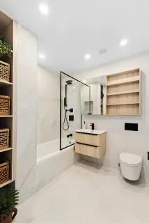 $799,000 | 12-16 30th Avenue, Unit 205 | Astoria