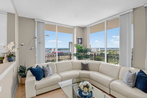 $2,100,000 | 550 Okeechobee Boulevard, Unit LPH23, West Palm Beach, FL 33401