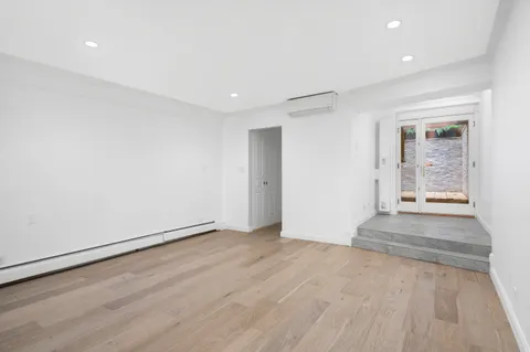 $2,195,000 | 267 West 71st Street, Unit 1R | Upper West Side
