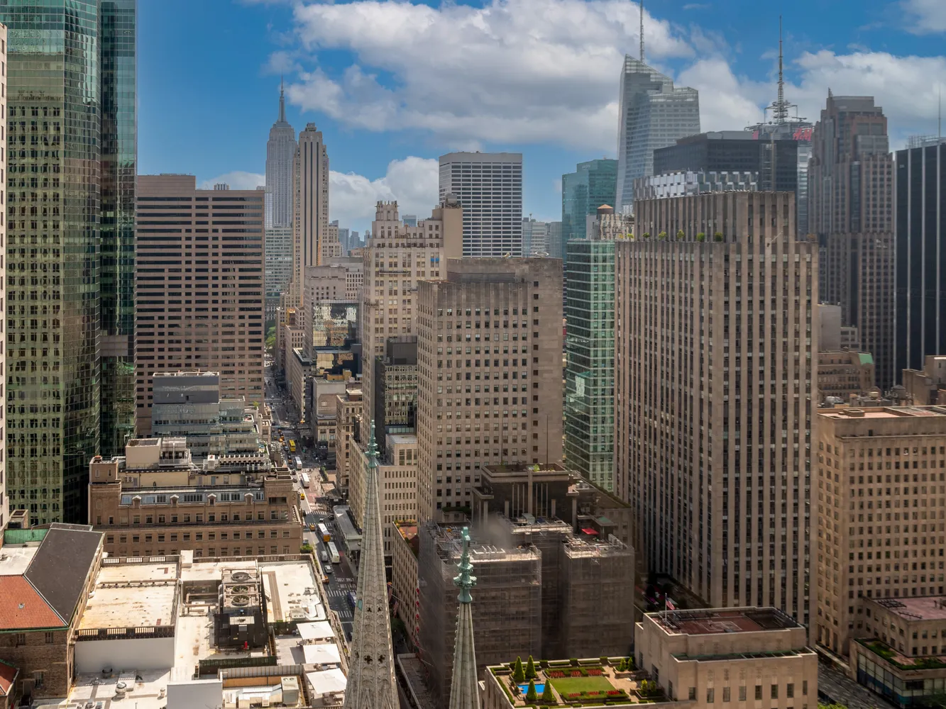 $34,000,000 | 641 5th Avenue, Unit 49CDE | Midtown East