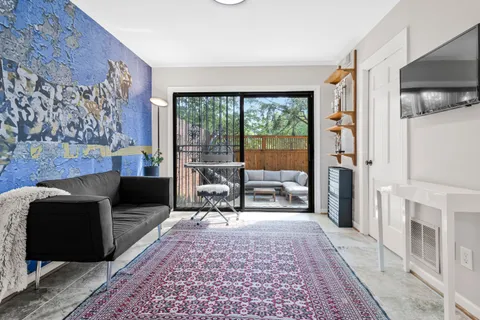 $1,100,000 | 500 H Street Southwest, Washington, DC 20024