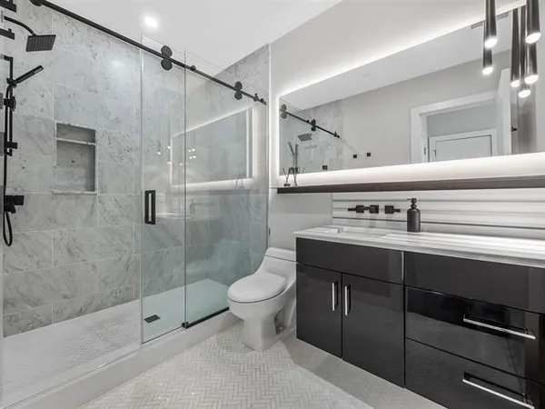 $1,399,000 | 618 Madison Street, Unit 4, Hoboken, NJ 07030