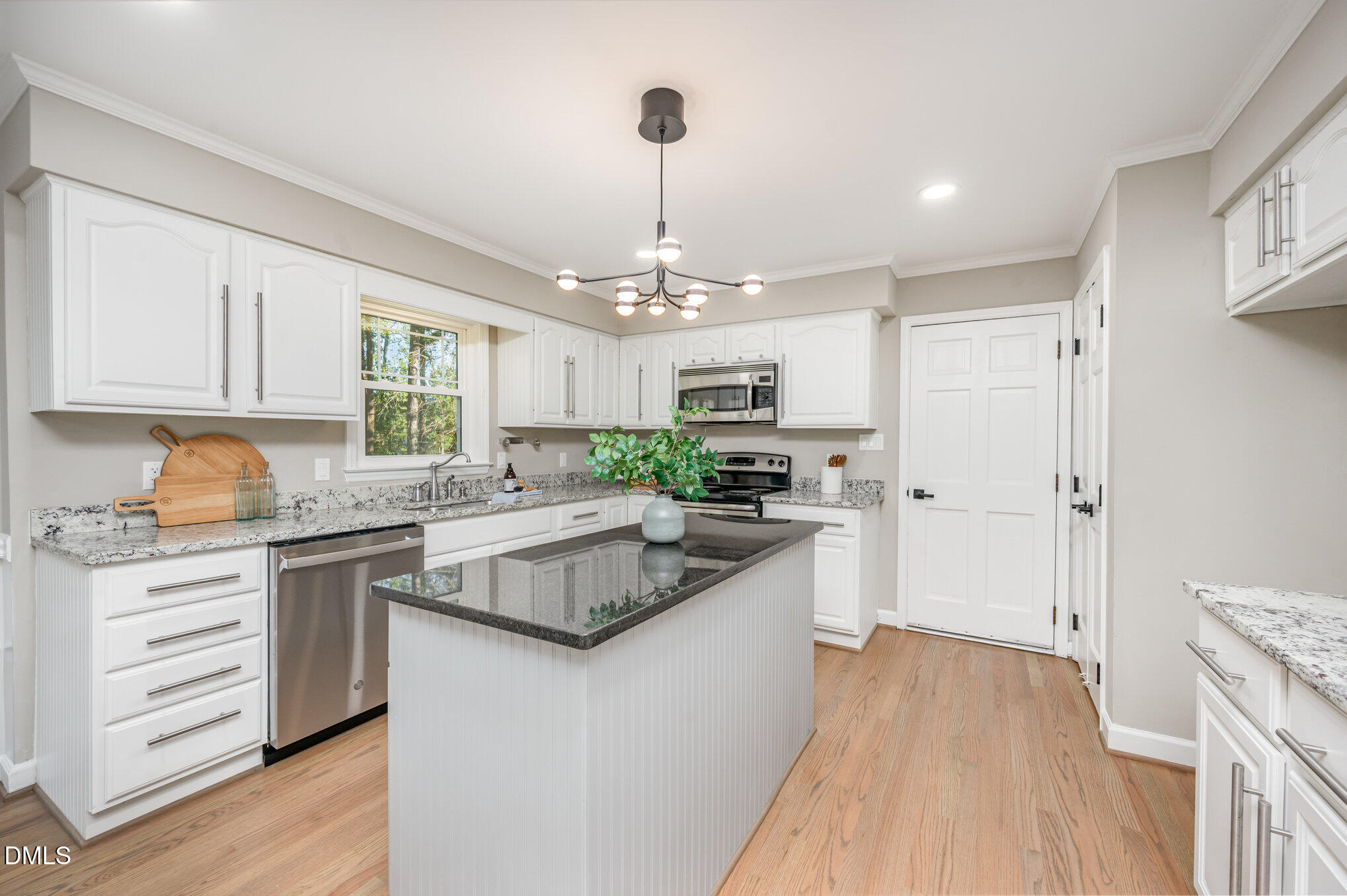 6504 Jade Tree Lane Raleigh, NC 27615 - Photo 10 of 29