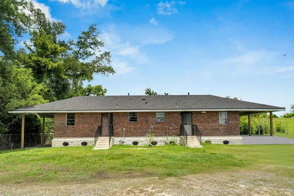 $250,000 | 151-53 American Bank Lane, Hahnville, LA 70057