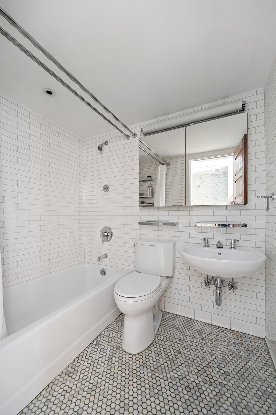 993 Lorimer Street, Unit 1 Brooklyn, NY 11222 - Photo 9 of 12