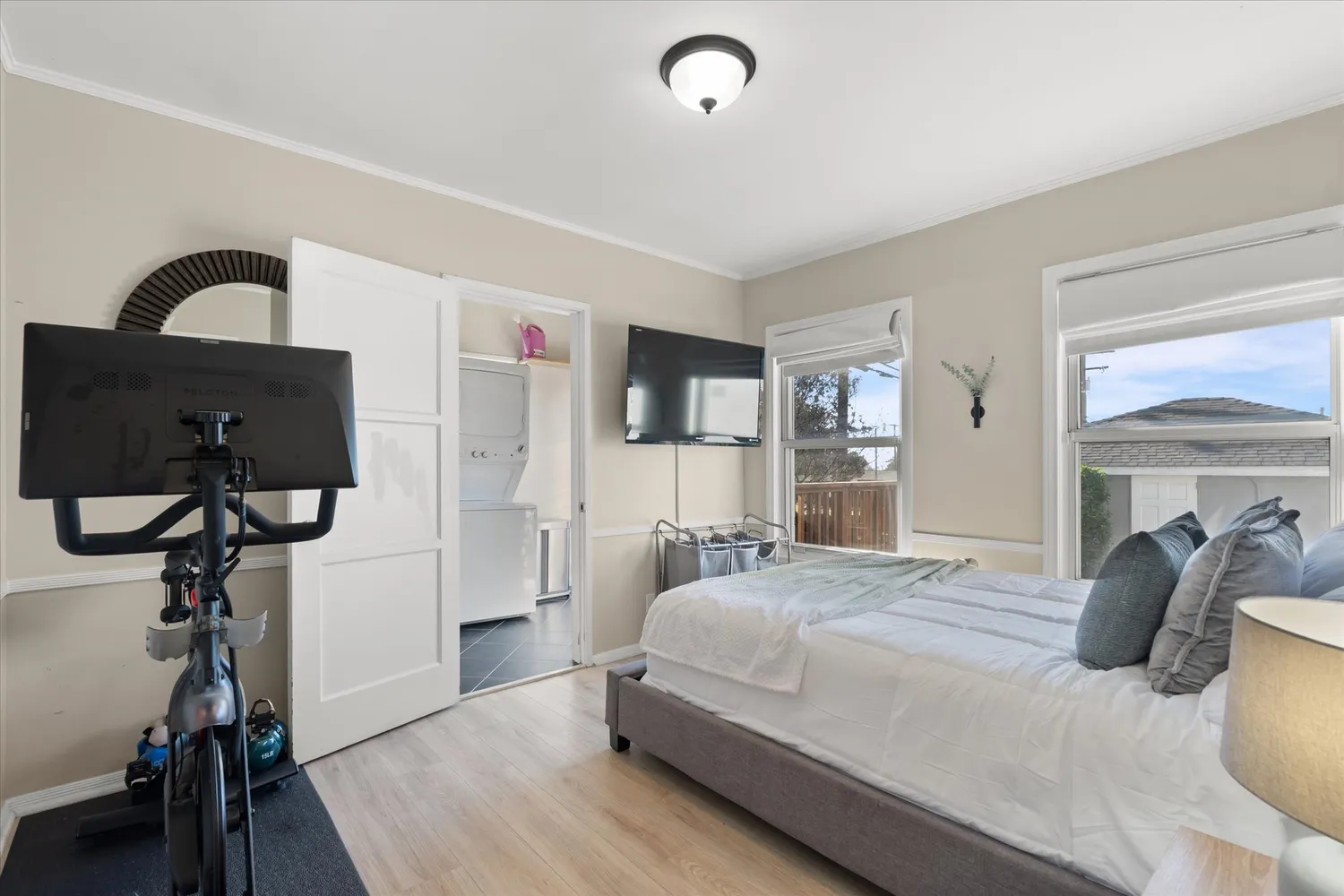 $969,995 | 10253 South 4th Avenue, Inglewood, CA 90303