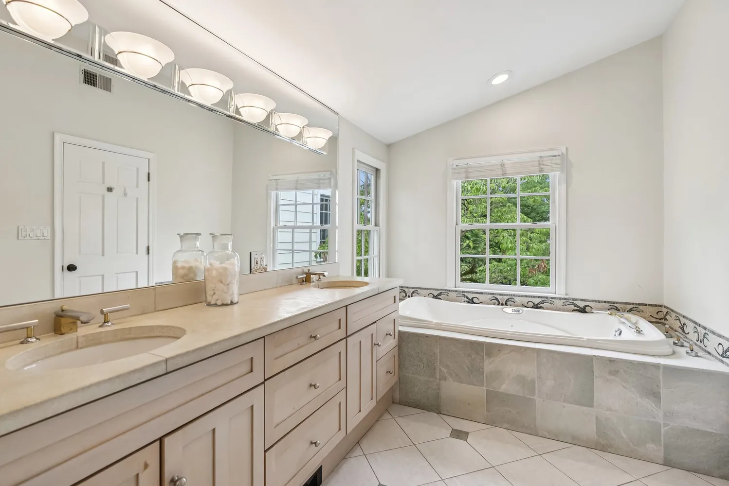 $1,795,000 | 8109 Custer Road, Bethesda, MD 20814