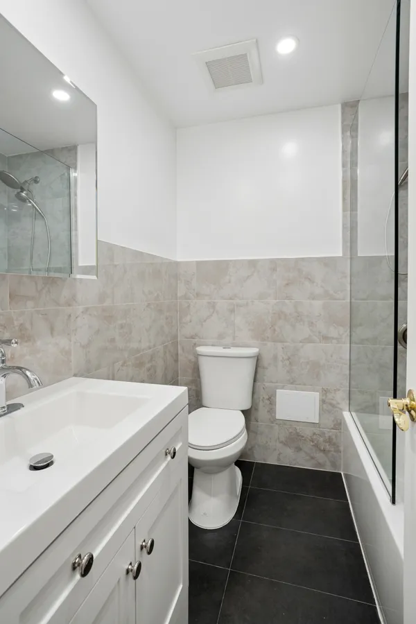 $7,995 | 142 East 35th Street, Unit 1 | Murray Hill