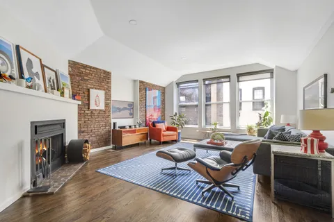 $1,575,000 | 244 West 23rd Street, Unit 5A | Chelsea