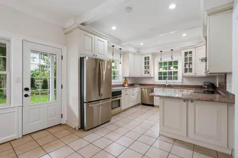 Contact Agent | 6613 Bradley Boulevard, Bethesda, MD 20817