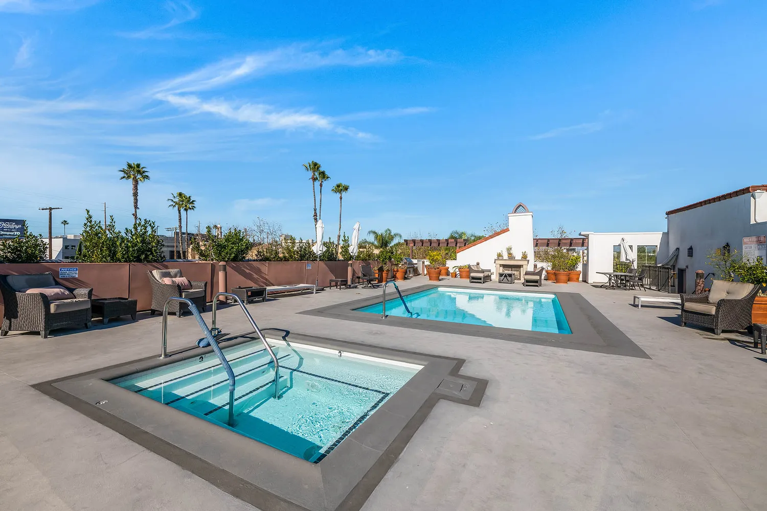 $1,095,000 | 10648 Woodbridge Street, Unit 105, Toluca Lake, CA 91602