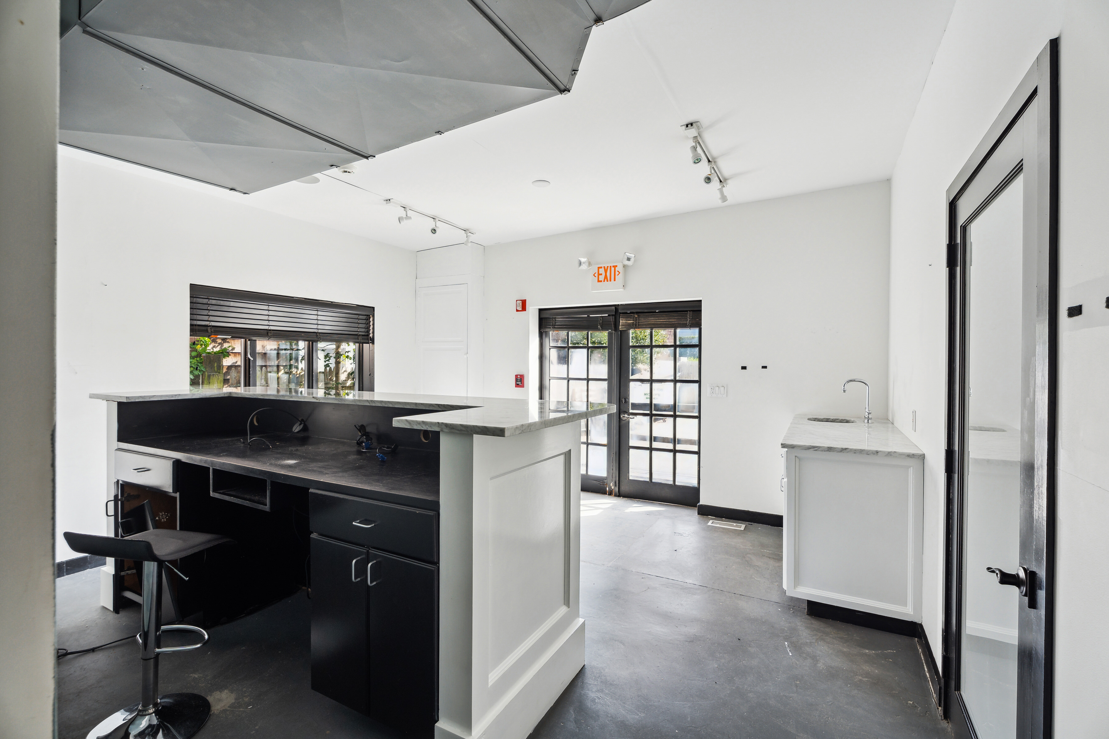 3 Railroad Avenue East Hampton, NY 11937 - Photo 29 of 42 Gallery Image 29