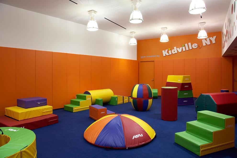 80 Riverside Boulevard, Unit 4X Manhattan, NY 10069 - Photo 12 of 19 a room with furniture and a lamp