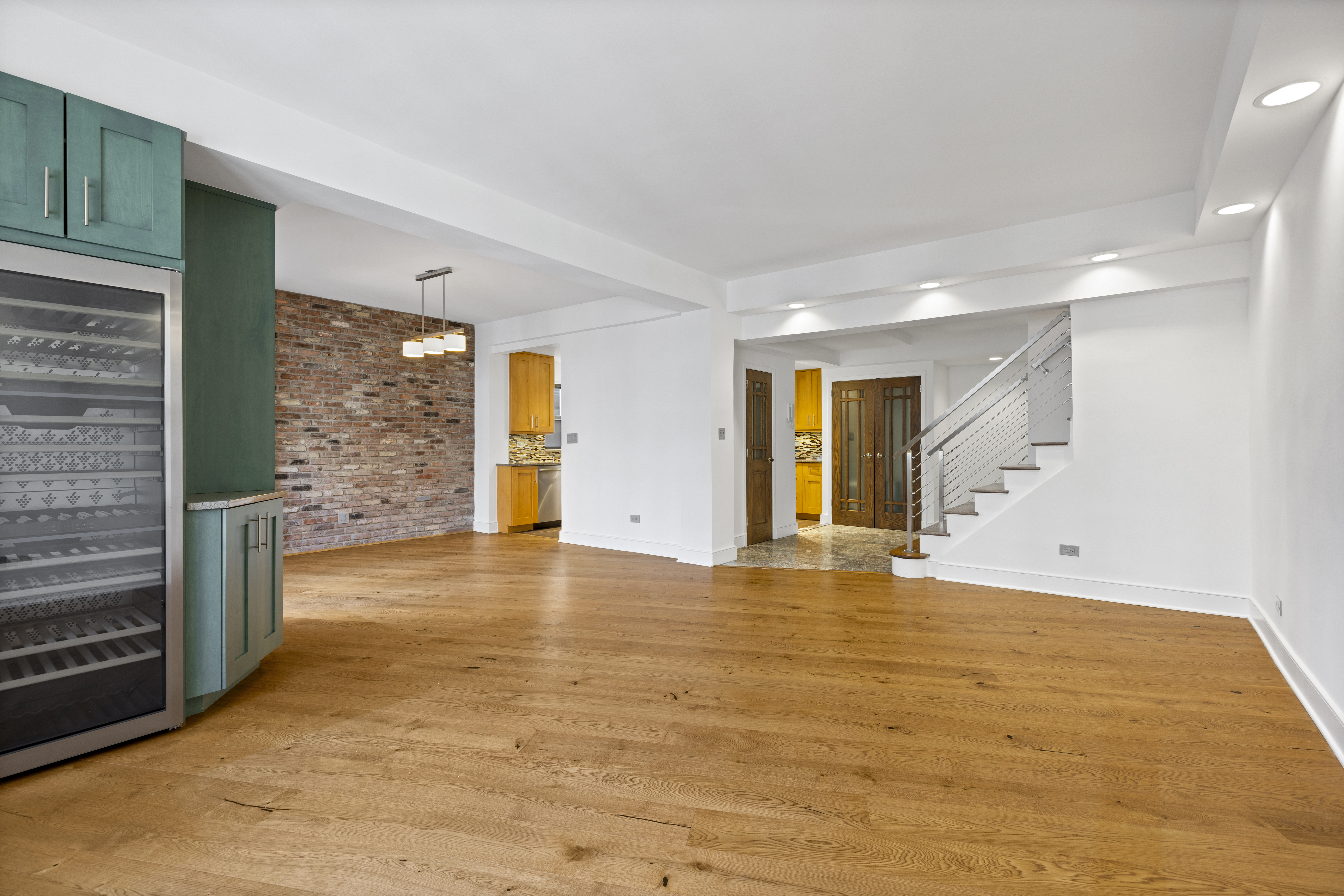 301 East 48th Street, Unit 15/16H Manhattan, NY 10017 - Photo 9 of 16