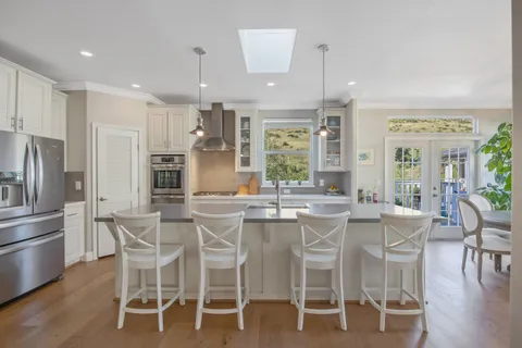 Contact Agent | 141 Sherwood Drive, Westlake Village, CA 91361