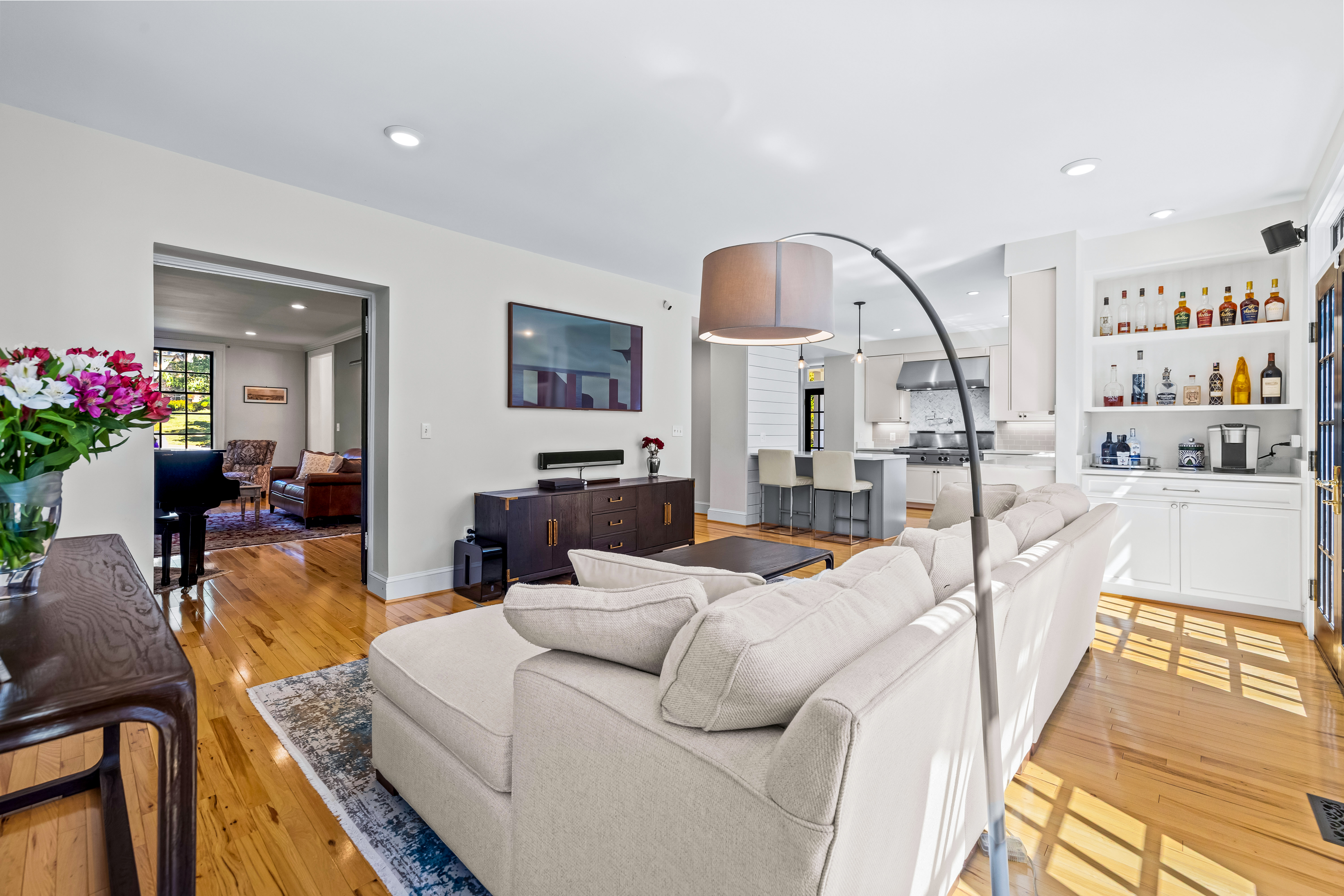 265 Stratford Road Baltimore, MD 21218 - Photo 6 of 71