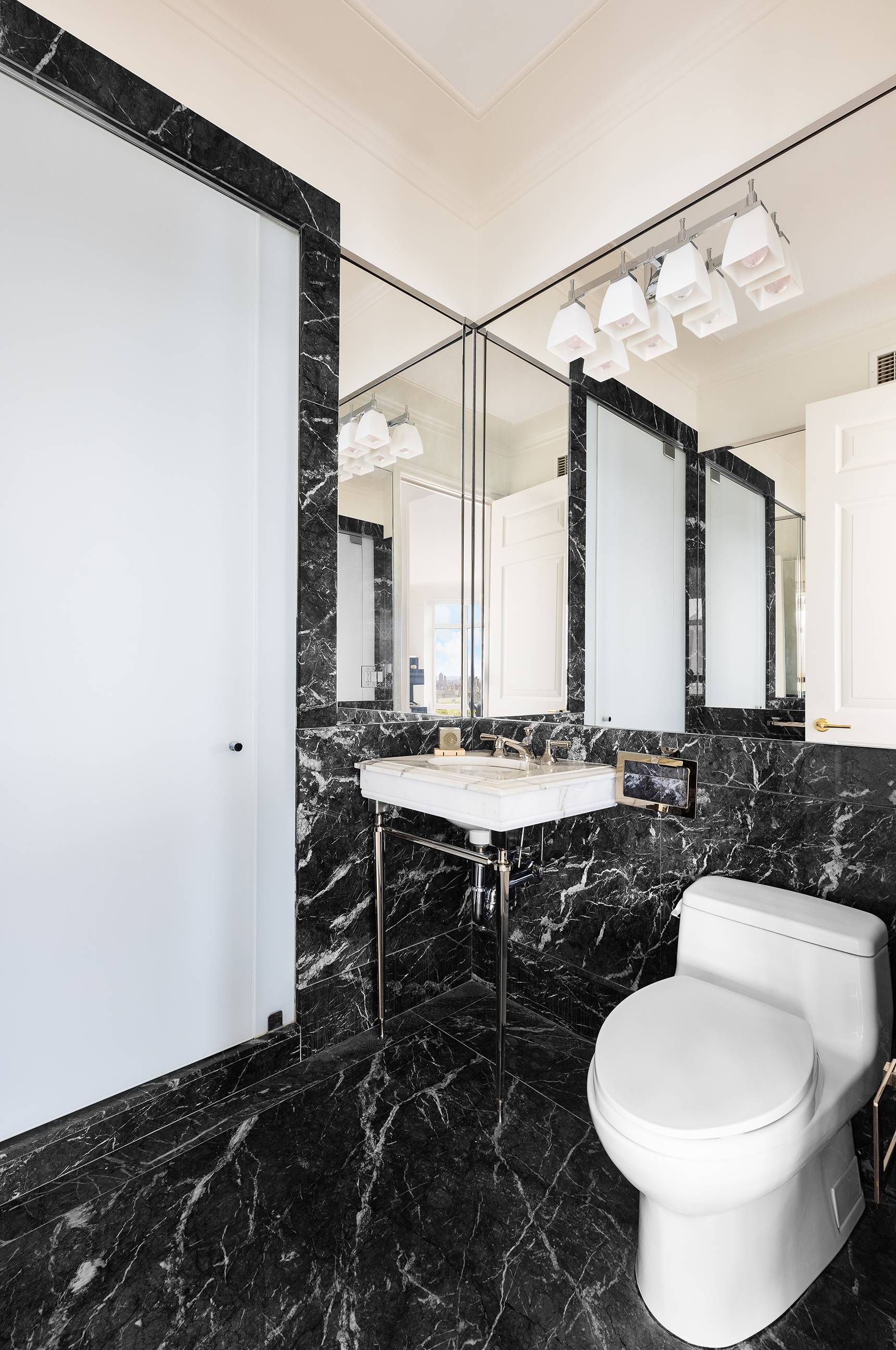 15 Central Park West, Unit 36D Manhattan, NY 10023 - Photo 28 of 29