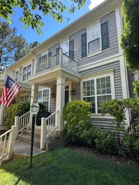 $690,000 | 516 Gentlewood Square, Purcellville, VA 20132