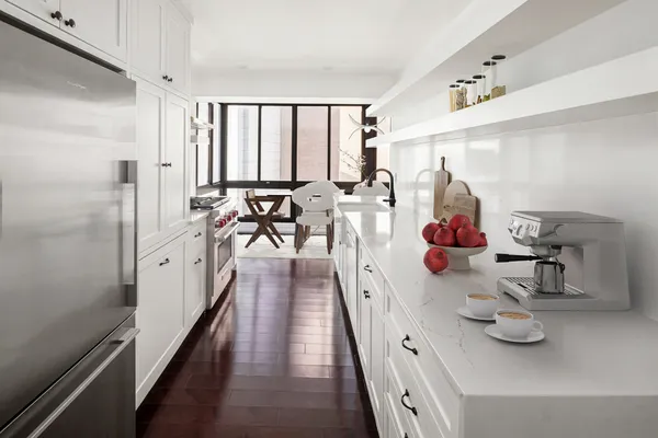 $2,999,000 | 366 West 11th Street, Unit 6EF | West Village