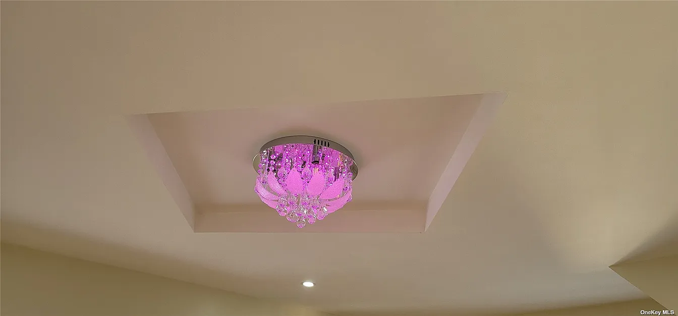 193-42 Williamson Avenue Queens, NY 11413 - Photo 17 of 28