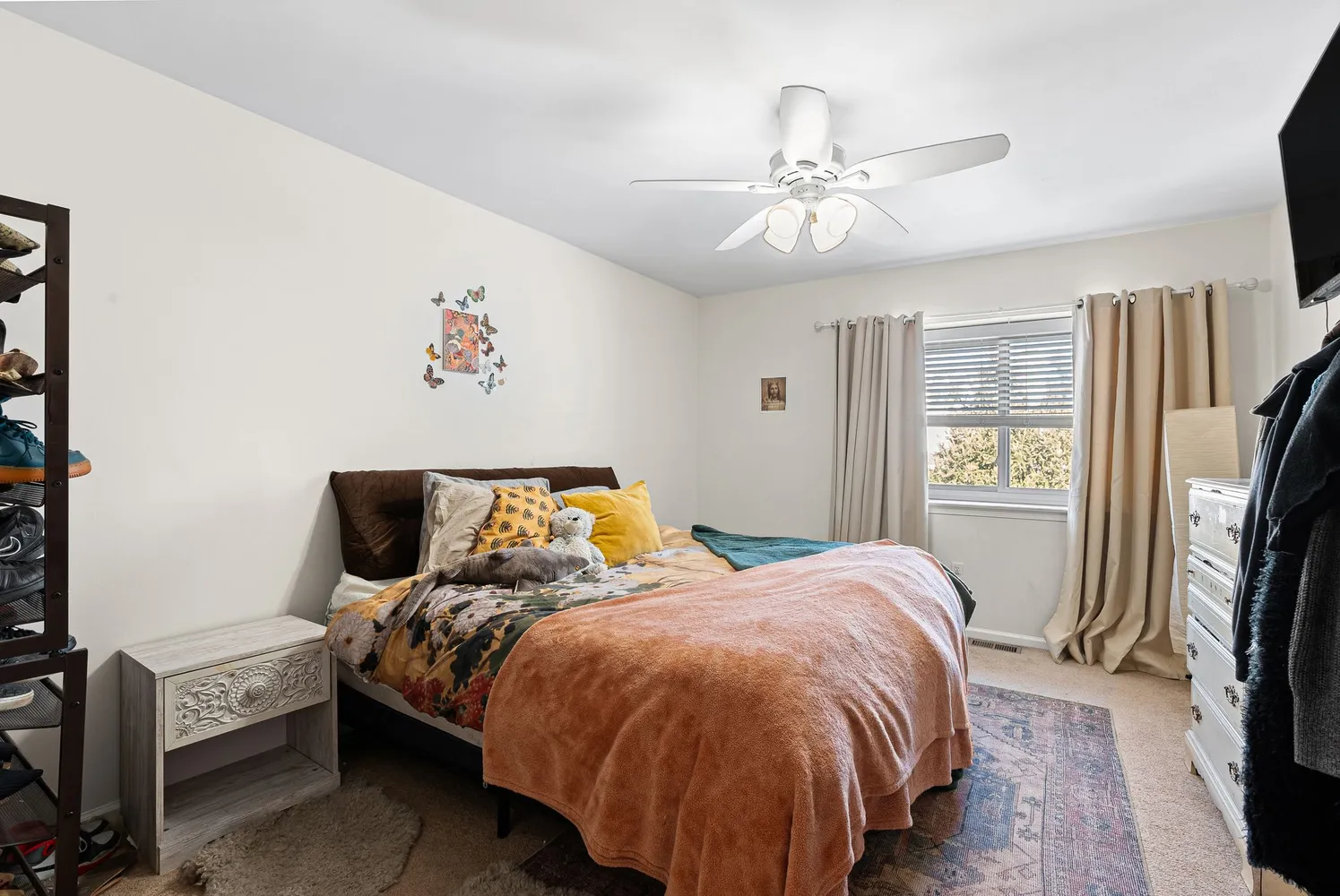 $399,999 | 415 Brown Briar Circle, Horsham, PA 19044