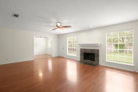 $475,000 | 11709 Sterlinghill Drive, Austin, TX 78758