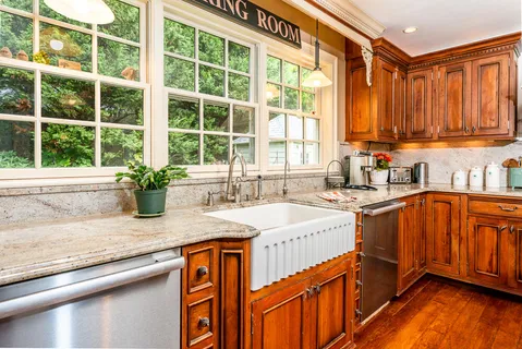 $1,695,000 | 5 Pine Street, Sandwich, MA 02563