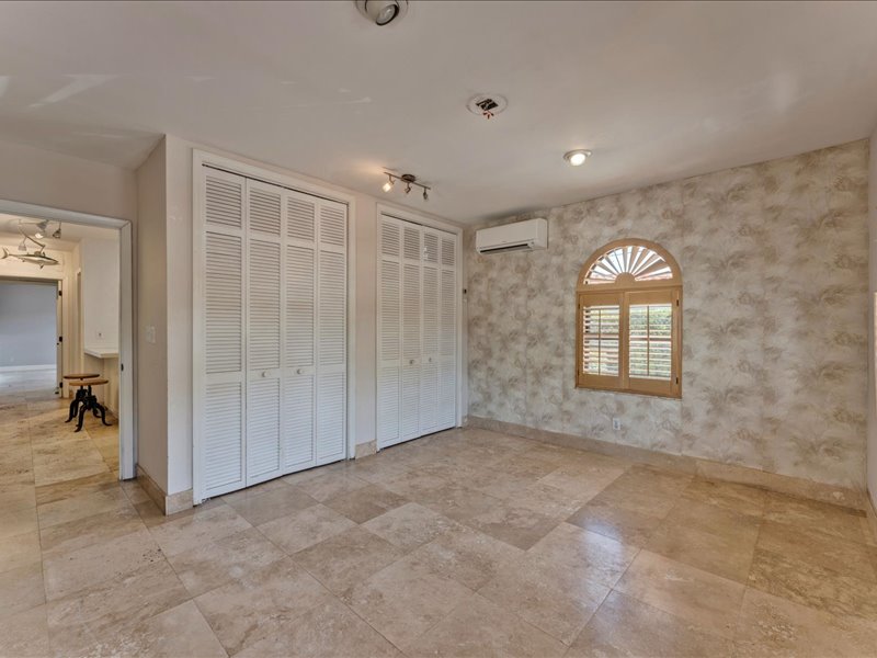 1150 North Biscayne Point Road Miami Beach, FL 33141 - Photo 45 of 65 Gallery Image 45