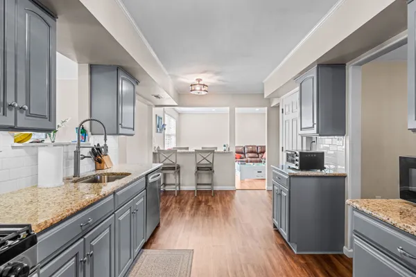 $570,000 | 3 Luray Lane, Marlton, NJ 08053