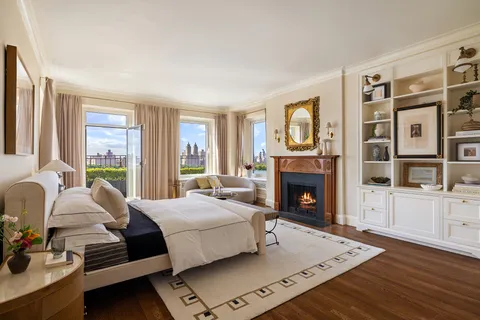 $35,000,000 | 1040 5th Avenue, Unit 16 | Upper East Side