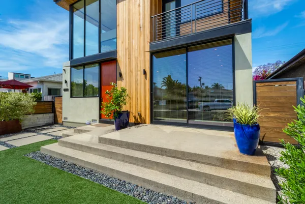 $3,825,000 | 2325 Cloy Avenue, Venice, CA 90291