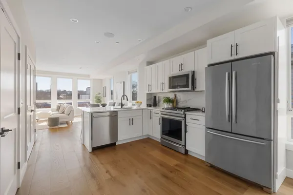 $845,000 | 17 Chestnut Avenue, Unit 3, Jamaica Plain, MA 02130