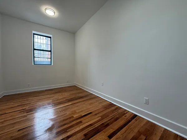 $3,600 | 660 Degraw Street | Park Slope