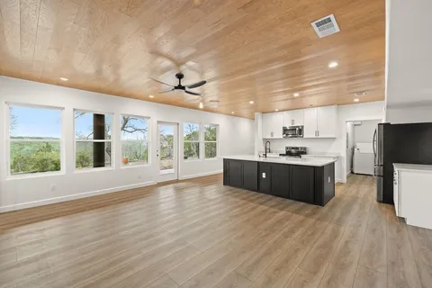 $799,900 | 17708 North Street, Lago Vista, TX 78645