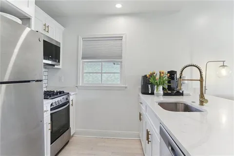$315,000 | 1117 Ninth Street, Unit 202, New Orleans, LA 70115