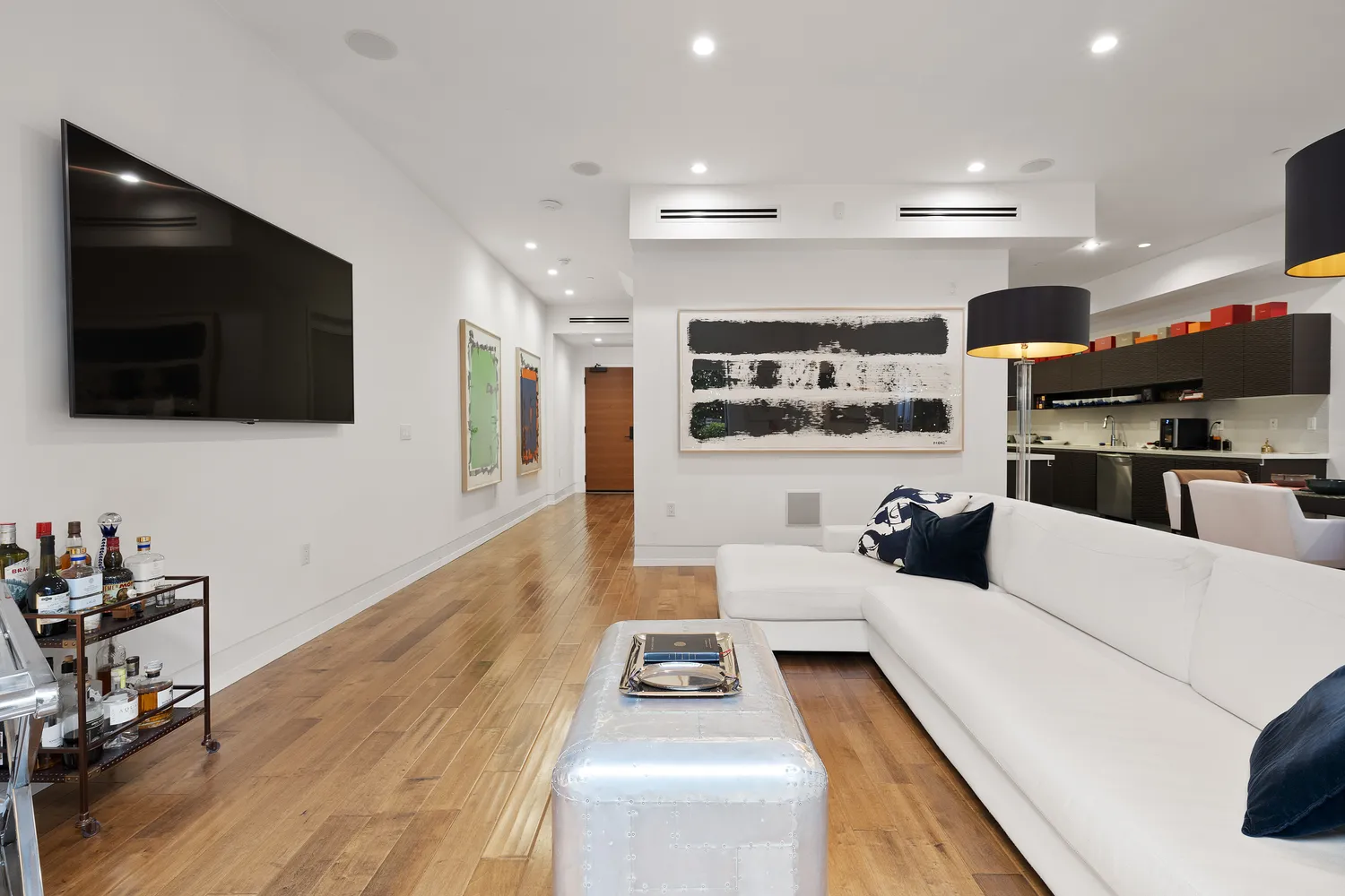 $1,599,990 | 225 South Hamilton Drive, Unit 107, Beverly Hills, CA 90211