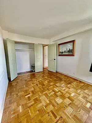 900 West 190th Street, Unit 9B Manhattan, NY 10040 - Photo 14 of 16 a view of room